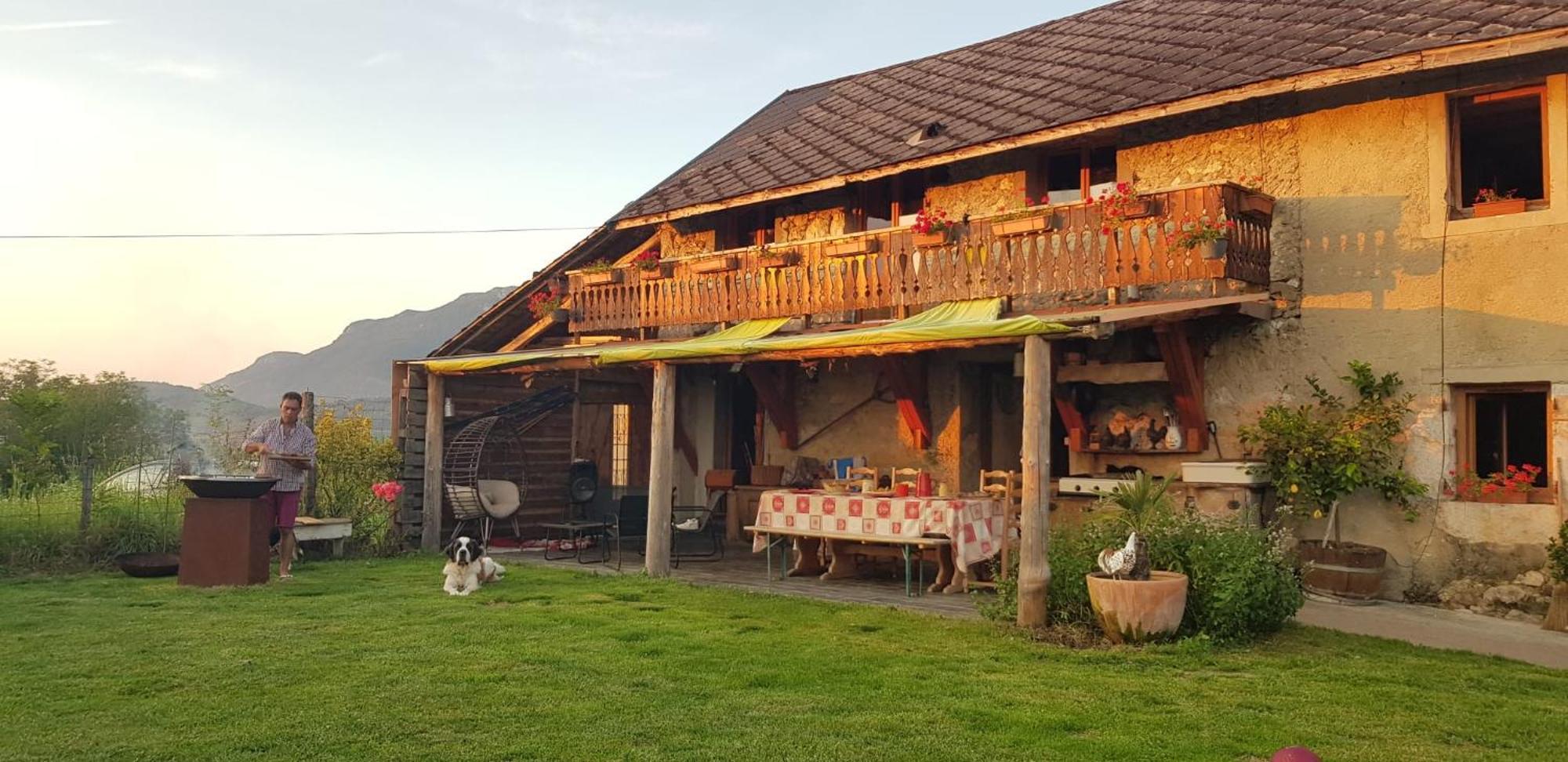 La Chambre Savoyarde Chez Les Garcons Saint-Paul-sur-Yenne Экстерьер фото